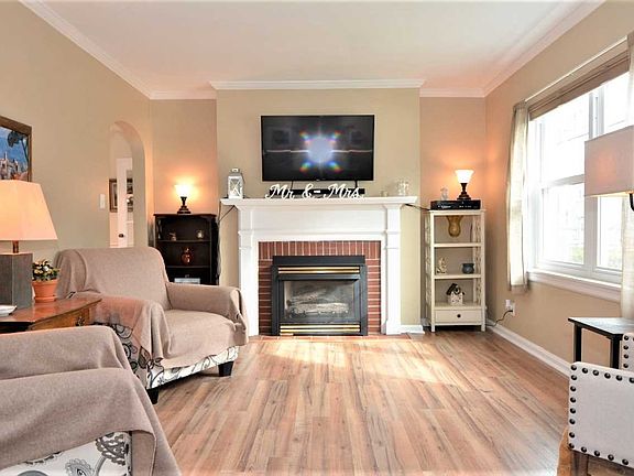 4th image of 531 Bennighof Ave