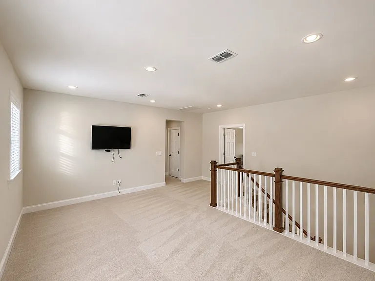 1217 Gannett Rd — Photo 19