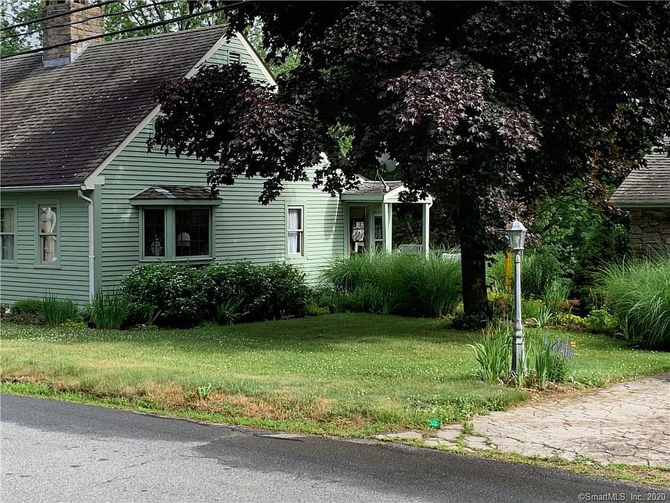 2nd image of 61 Brault Hill Rd