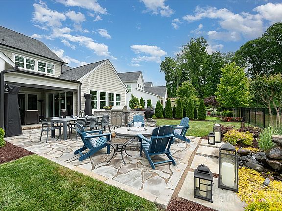3rd image of 13602 Huntson Park Ln