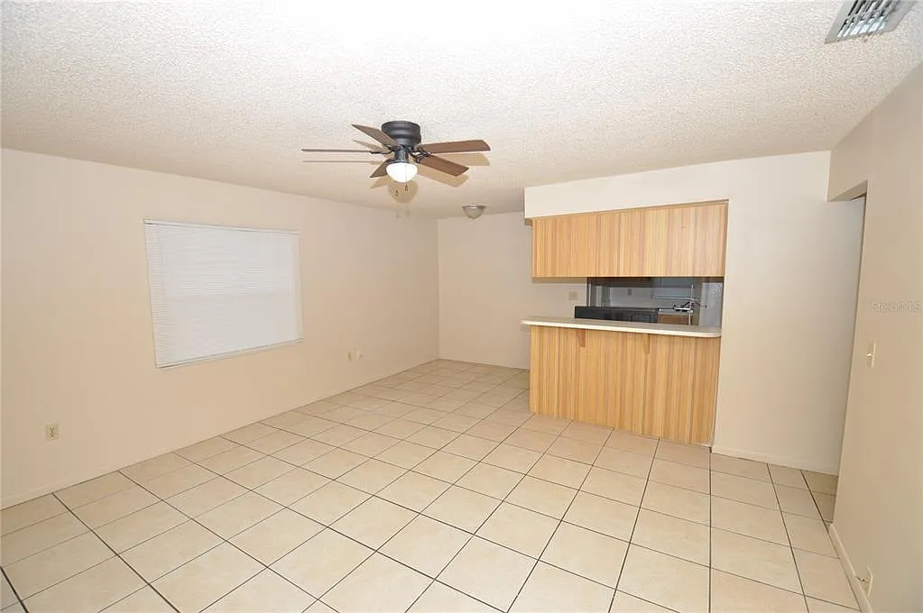 2 bed, 2.0 bath, 900 sqft, $1,295 — Photo 4