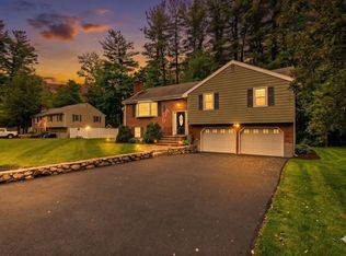 5 Ivanhoe Dr, Lynnfield, MA 01940