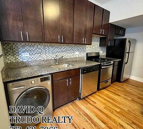 4th image of 2910-14 N Mildred Ave