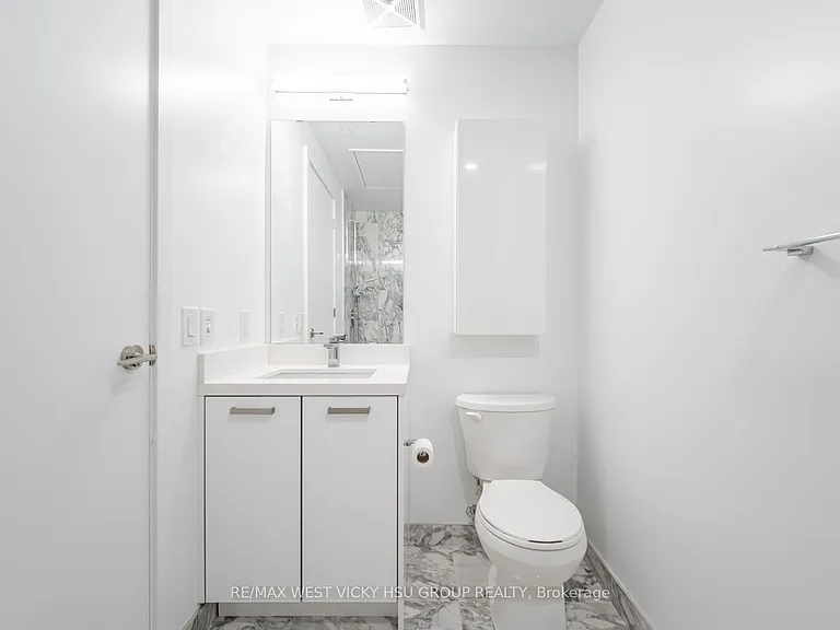 458 Richmond St W #806 — Photo 23