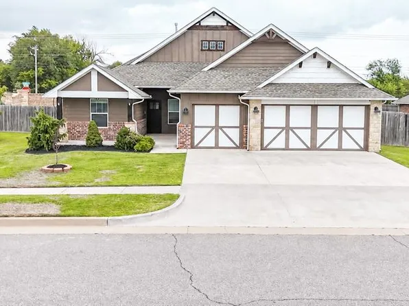 12013 SW 45th Ter, Mustang, OK 73064