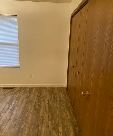 1-51 Youngman Rd — Photo 5