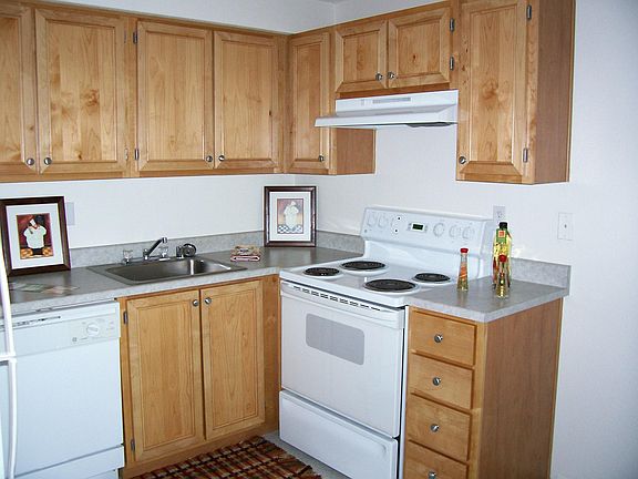 2nd image of 5715 Orchard St W APT 39