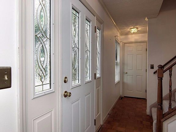 4th image of 8282 Fox Knoll Dr