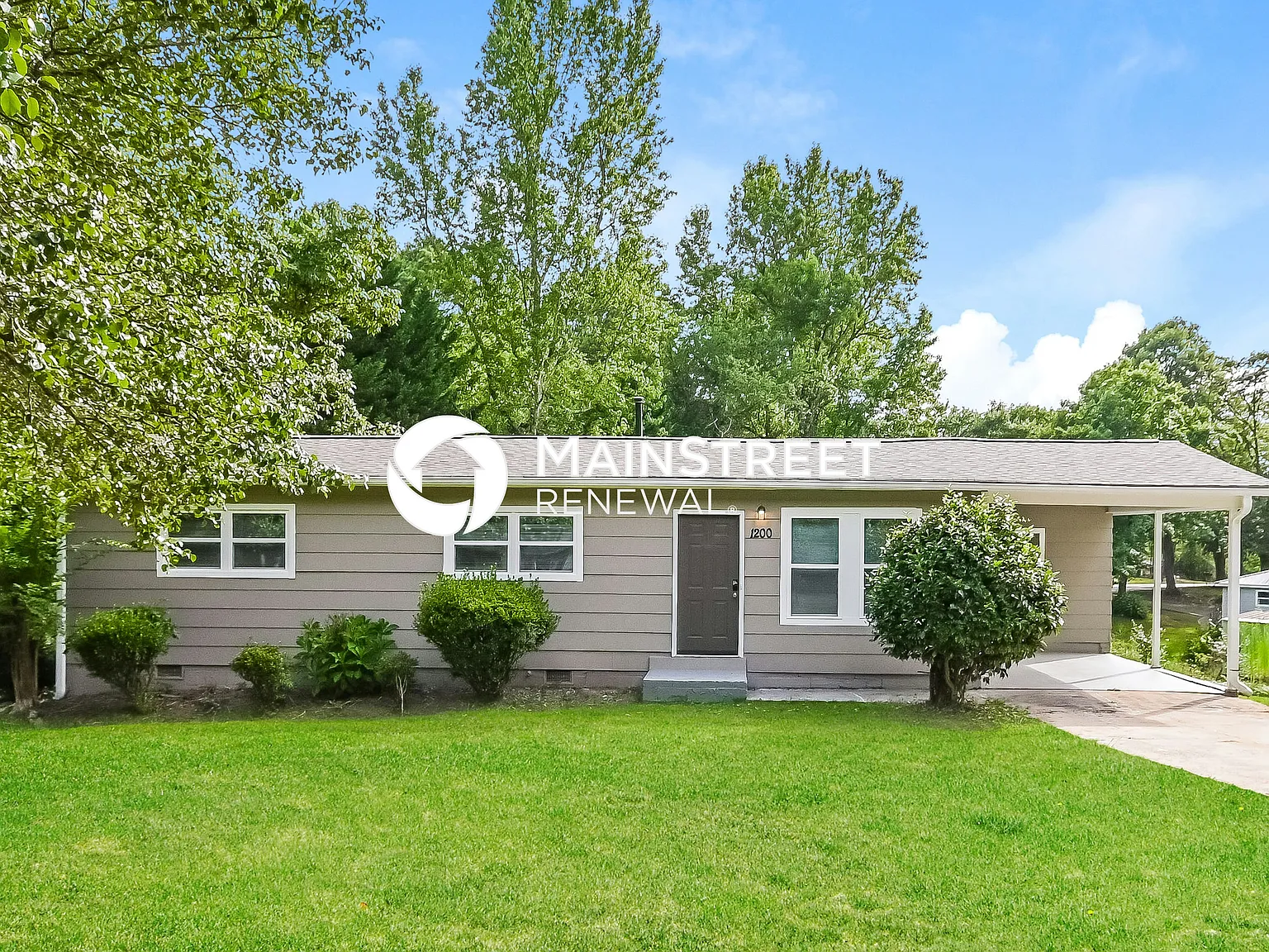 1200 Willow Ct Nw — Photo 1