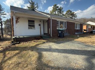 113 Apple Tree Rd #A, Charlottesville, VA 22903