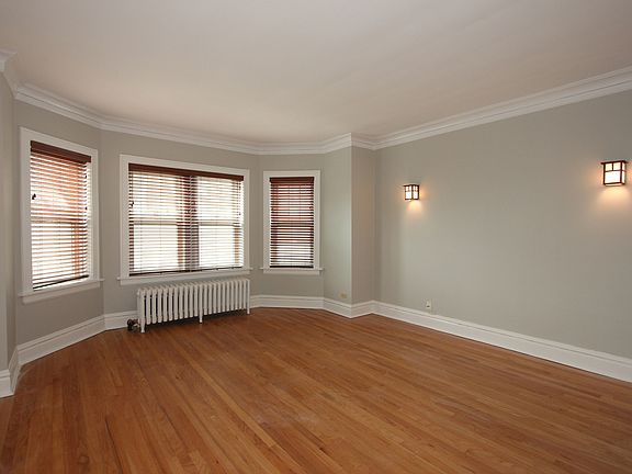 2nd image of 1114 Ontario St APT 3W