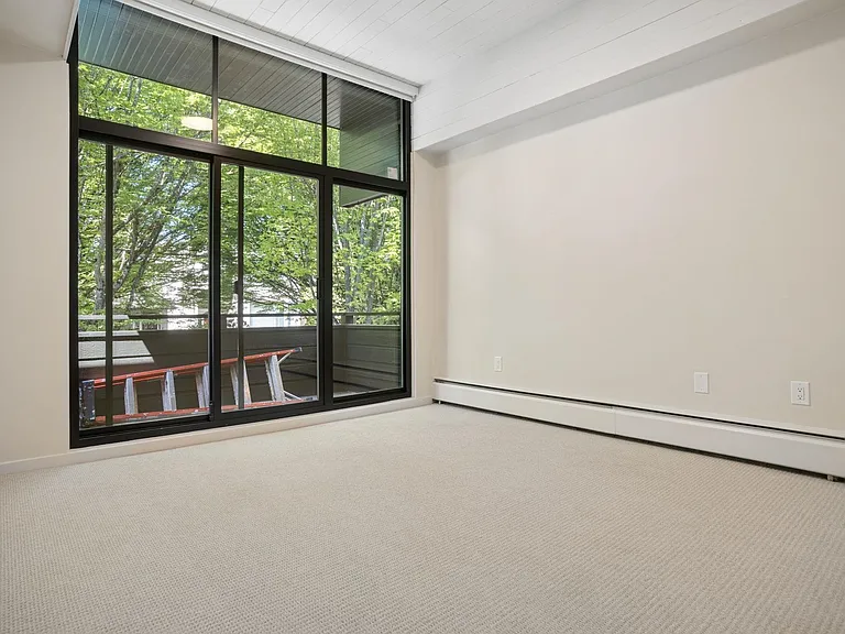 1070 Cypress St — Photo 7