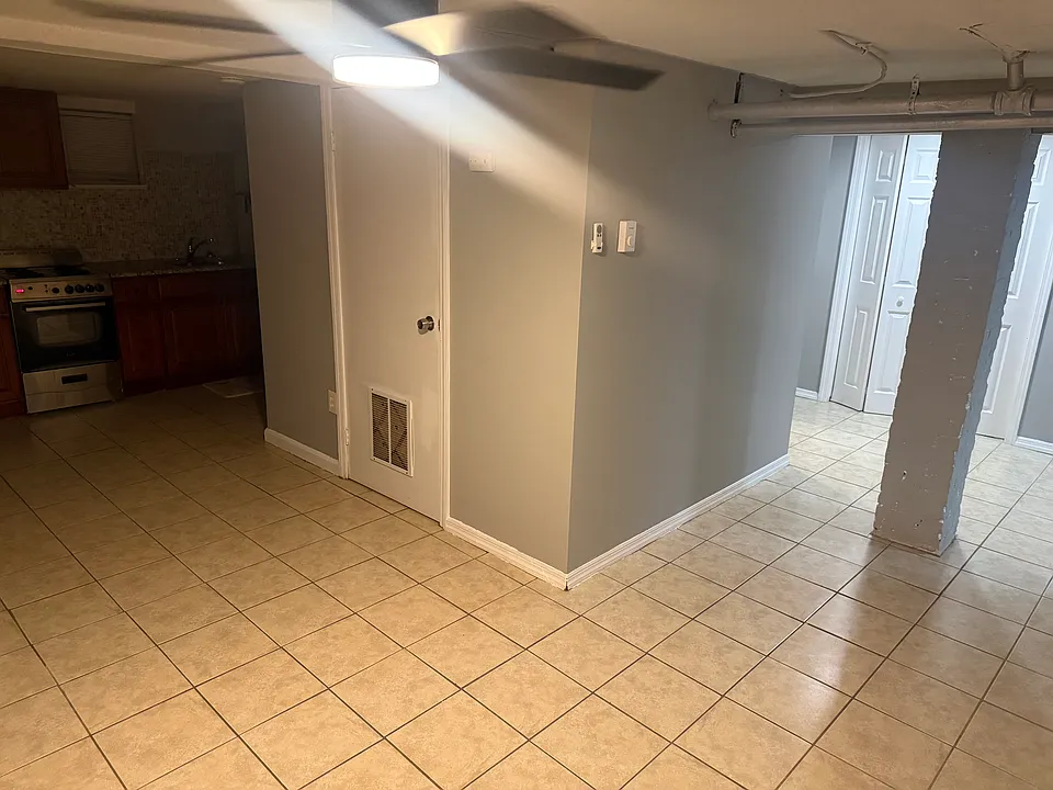 40 Hillside Ave