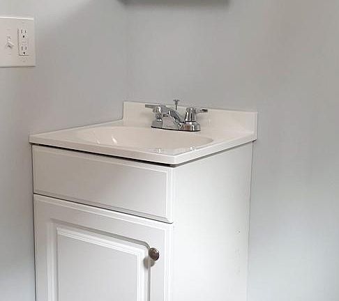 4th image of 4722 Longshore Ave #1