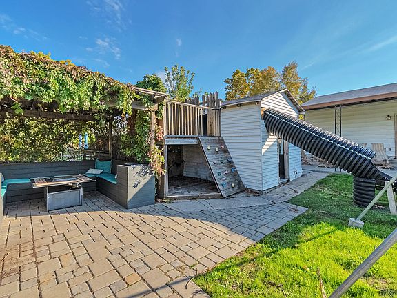 5th image of 3246 W Royalwood Dr