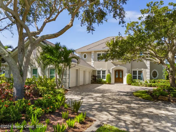 209 Lansing Island Dr, Indian Harbour Beach, FL 32937