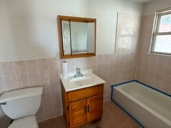 442 John St #3R, Harrison, NJ 07029