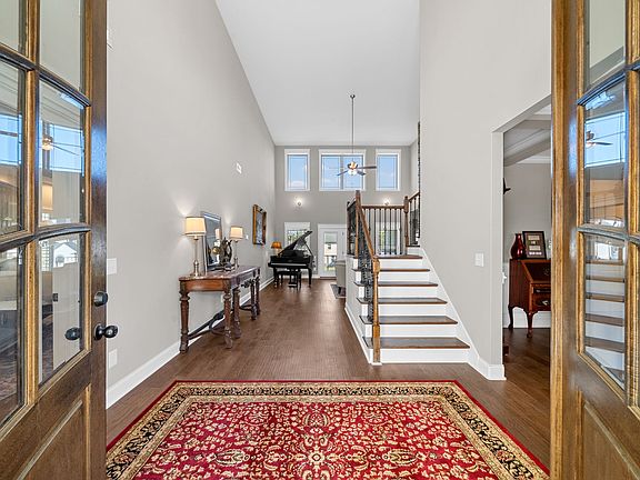5th image of 175 Copperstone Dr