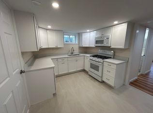 90 Havemeyer Pl, Greenwich, CT 06830