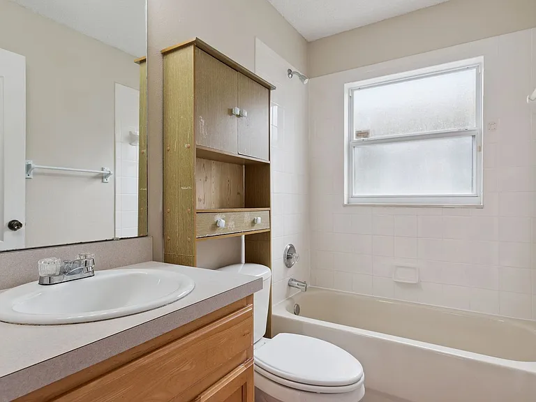 13831 Guildhall Cir — Photo 13