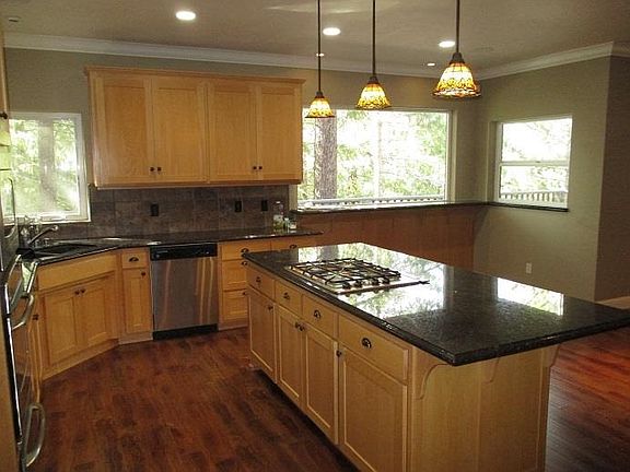 3rd image of 109 Riverbend Way