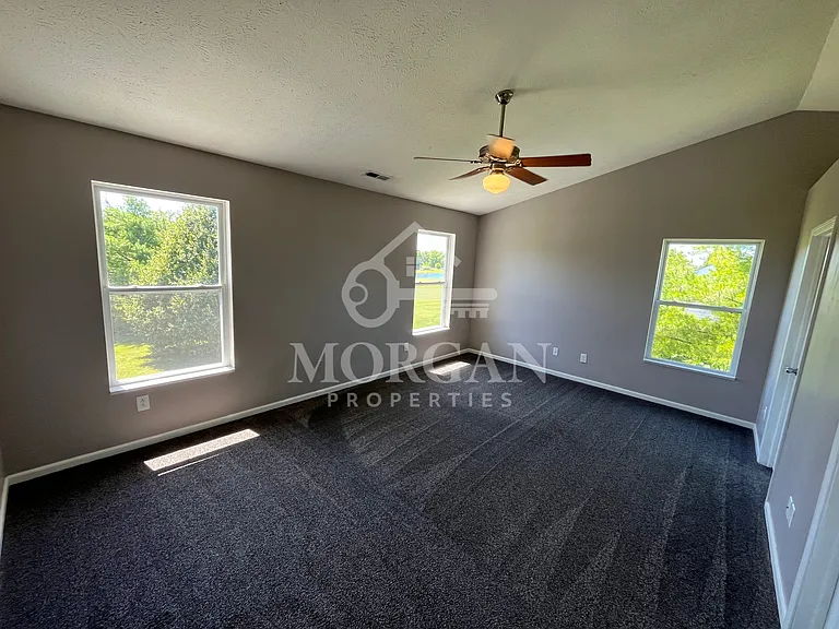 3873 Crest Point Dr — Photo 10