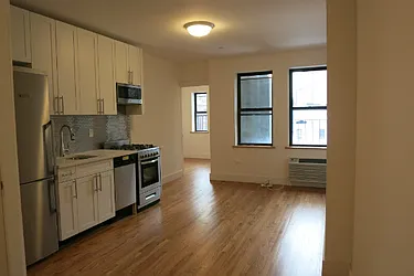 Rented by Manhattan Best Realty, Inc.