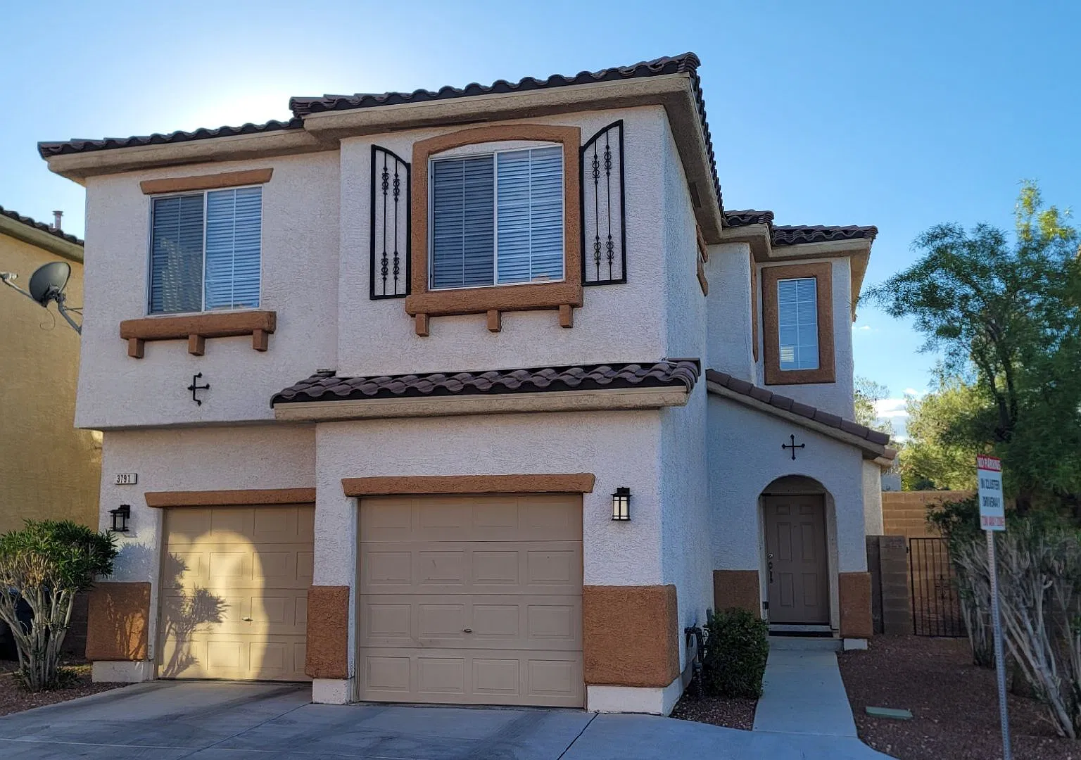 3791 Lodina Ct - 3 bedrooms, 2.5 bathrooms, 1520 SQFT — Photo 2