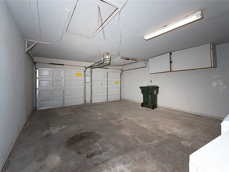 2317 Carter Creek Pkwy — Photo 18