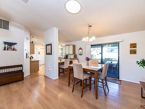 3rd image of 23 Bayside Dr