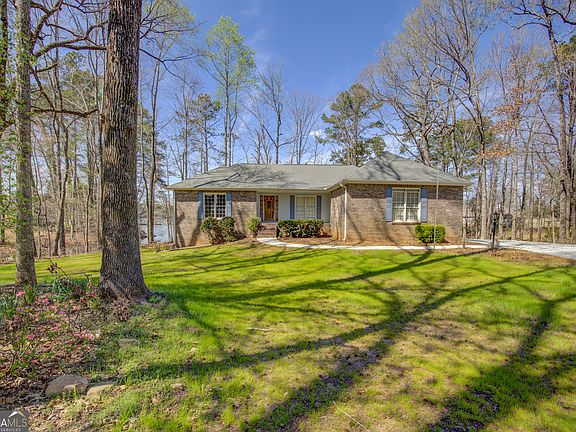 2nd image of 269 Scenic Dr