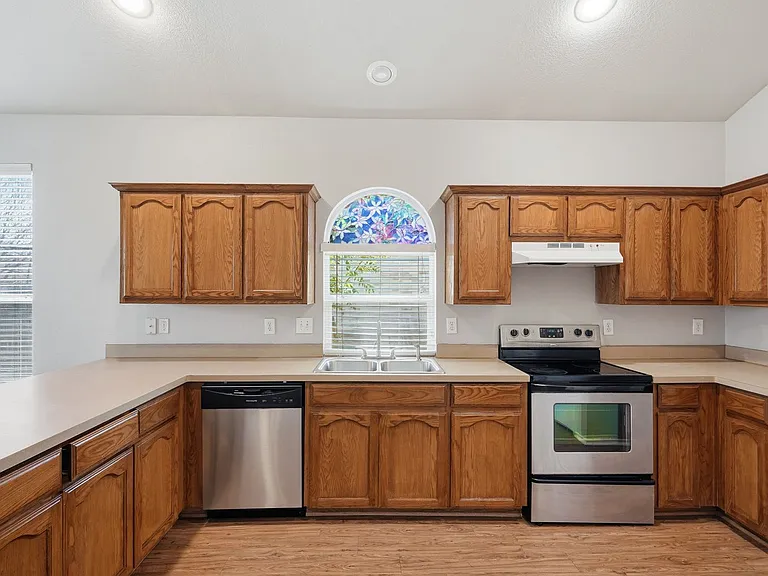 1113 Beaverwood Ln — Photo 13