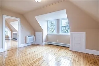 3 bed, 1400 sqft, $2,000 — Photo 3