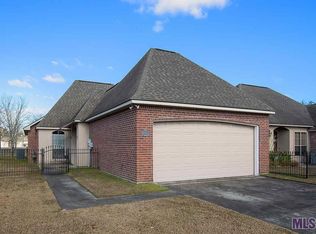 41052 Garden Ct, Gonzales, LA 70737