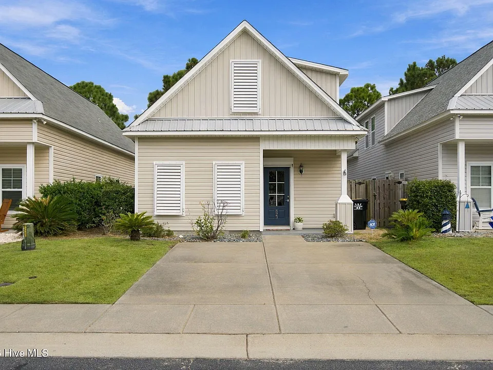 823 Isle Of Palms Way