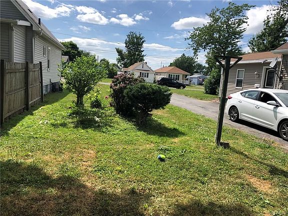 4th image of 3019 Lincoln St