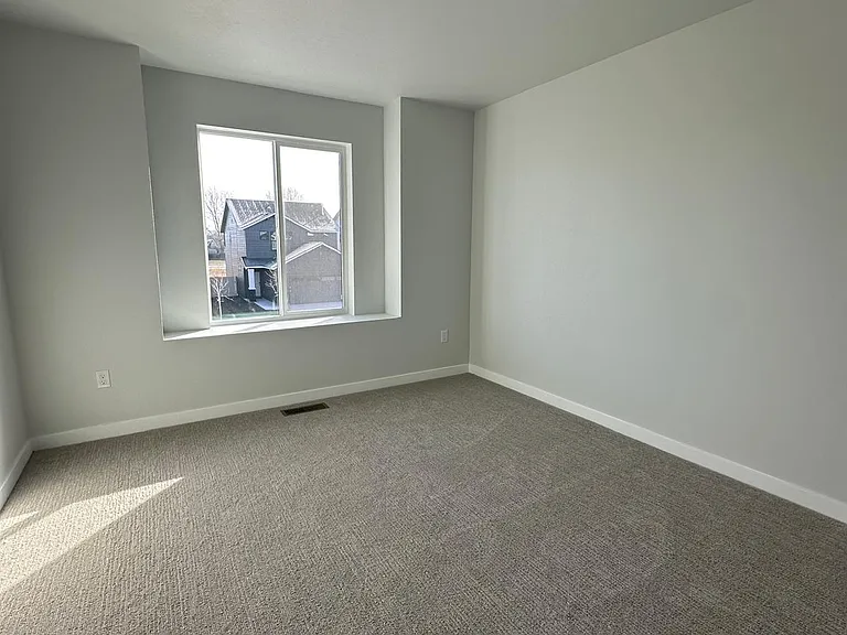 4939 S Amorita Ave — Photo 15
