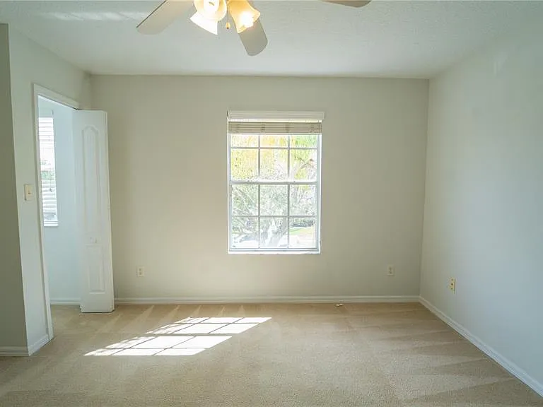 2264 Hillshire Dr — Photo 18