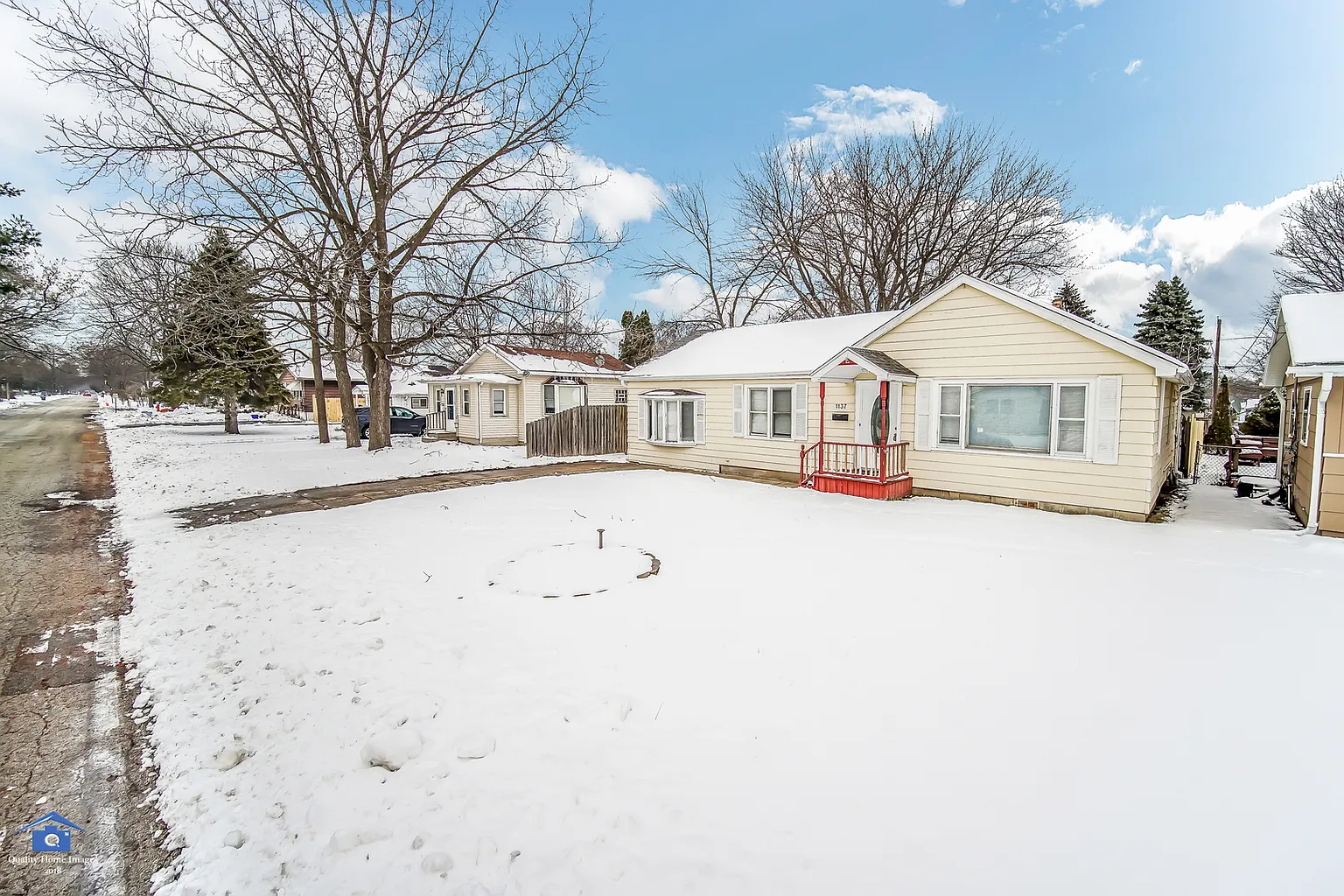 1137 Franklin Ave photo 1