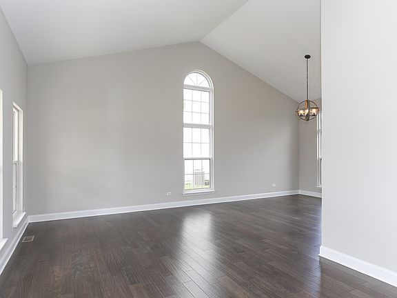 5th image of 7412 Southworth Cir