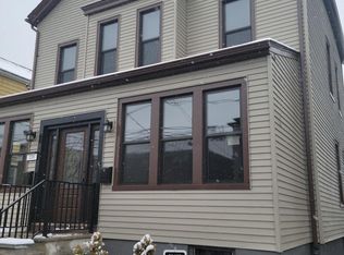 226 6th St FLOOR 1, Fairview, NJ 07022