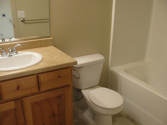 4th image of 2769 N Sunny Brook Row
