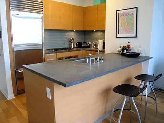 Rented by R New York | media 4
