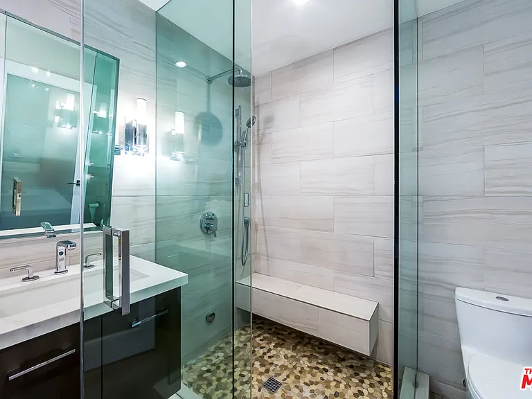 3490 Wonder View Pl — Photo 25