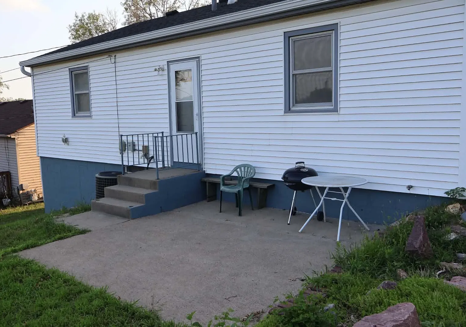 3 bed, 1000 sqft, $1,600 — Photo 3