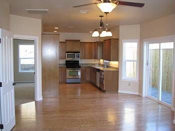 3rd image of 642 Hueners Ln #111