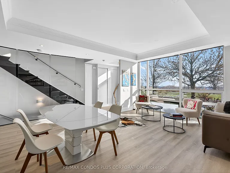 5 Marine Parade Dr #Townhouse 125 — Photo 3