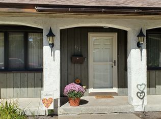 511 E 3rd St APT B, Gaylord, MI 49735