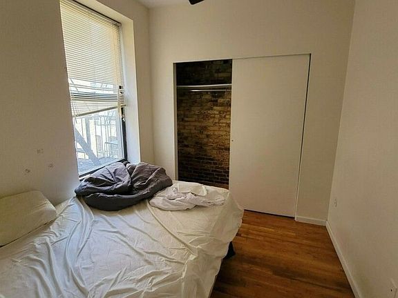4th image of 971 Columbus Ave APT 1B