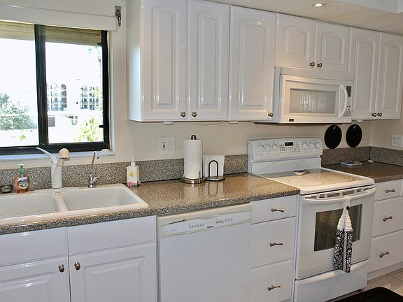 3rd image of 5807 N Atlantic Ave APT 525